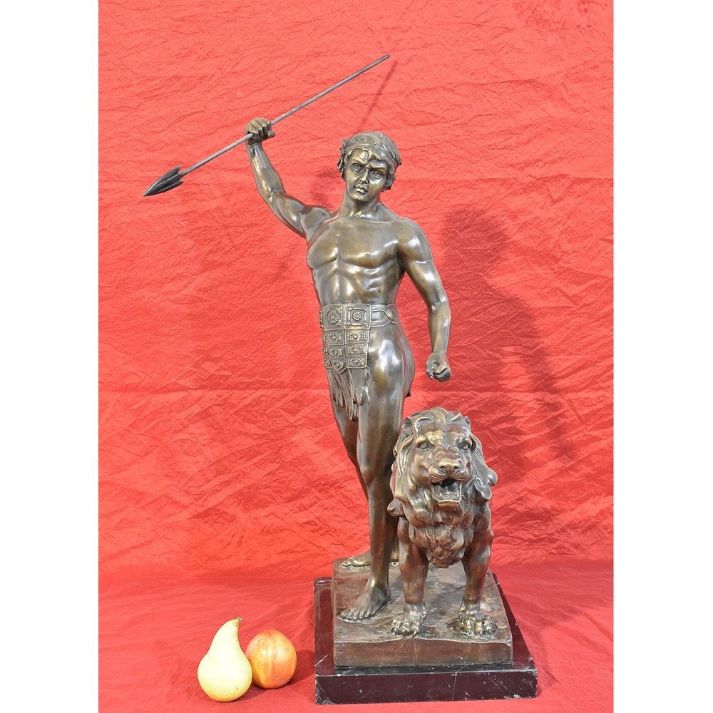 STB39 antique bronze sculptures warrior and lion XIX century.jpg